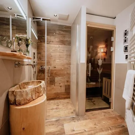 Nationalpark Tulpspitze Chalet